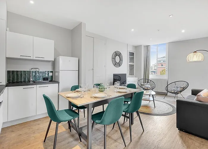 L'apollinaire - A 5 Minutes Du Centre Apartment