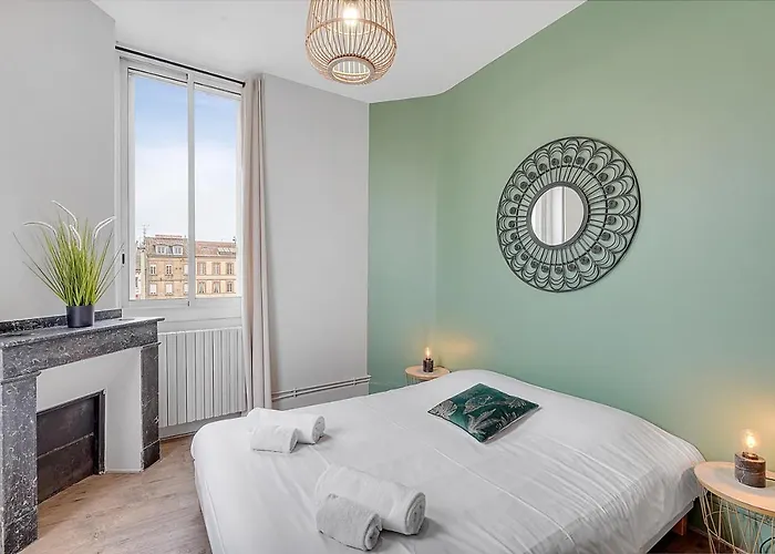 L'apollinaire - A 5 Minutes Du Centre * 圖盧茲